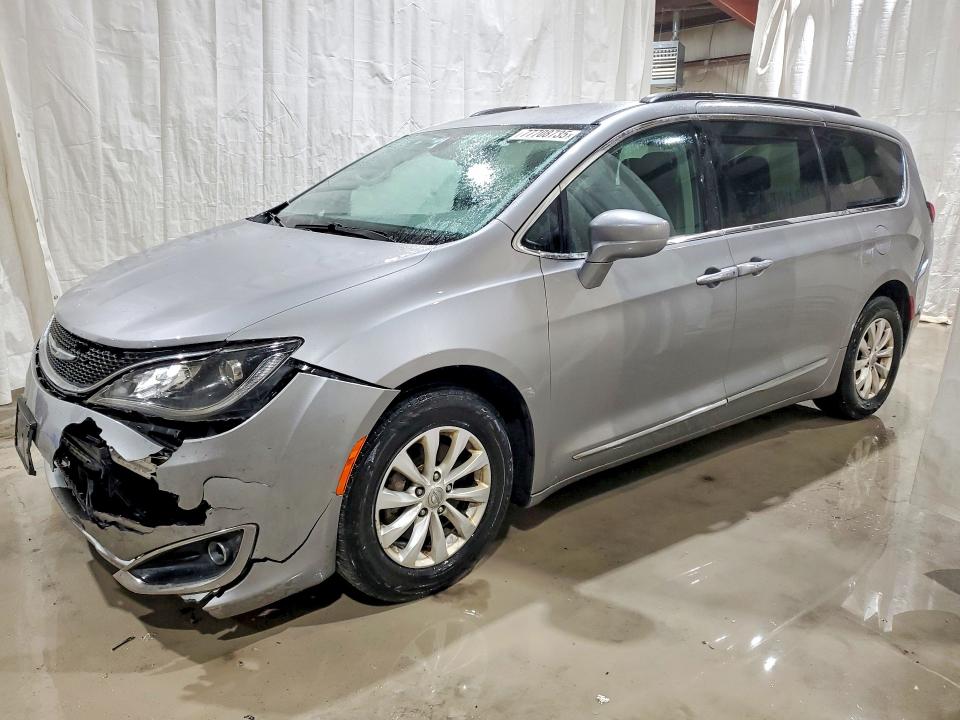 2017 CHRYSLER PACIFICA — VIN 2C4RC1BG5HR702847
