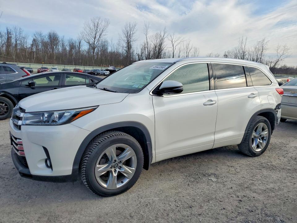 2018 TOYOTA HIGHLANDER — VIN 5TDDZRFH4JS865836