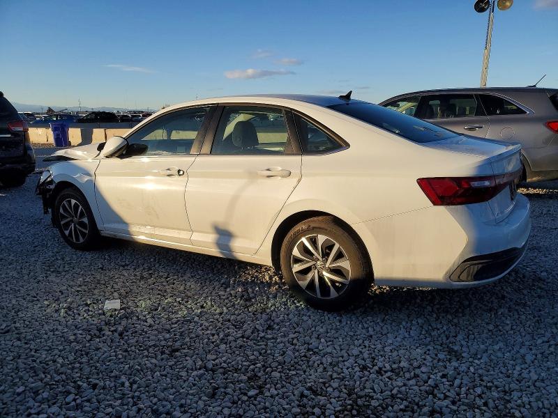 3VW5X7BUXSM012695