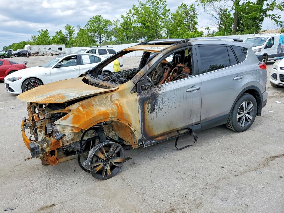 2018 TOYOTA RAV4 — VIN JTMRFREV7JJ193838