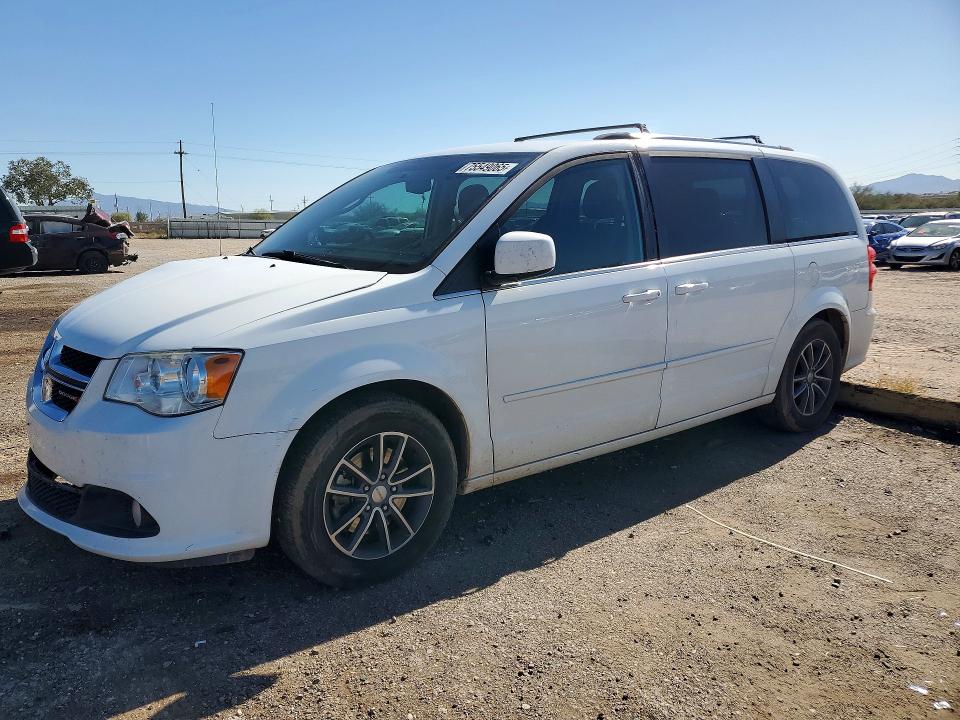 2017 DODGE GRAND CARAVAN — VIN 2C4RDGCG5HR600267