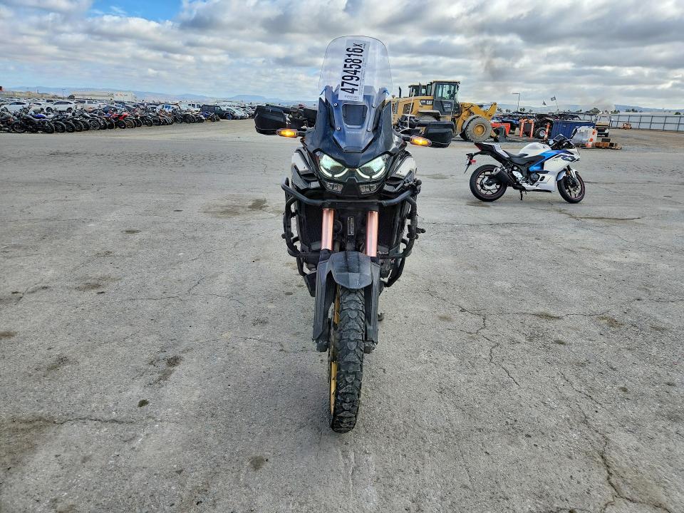 JH2SD1049MK100265