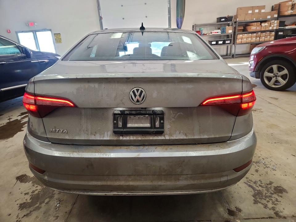 3VWC57BU1LM082360