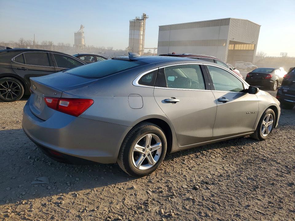 1G1ZD5ST6PF229458