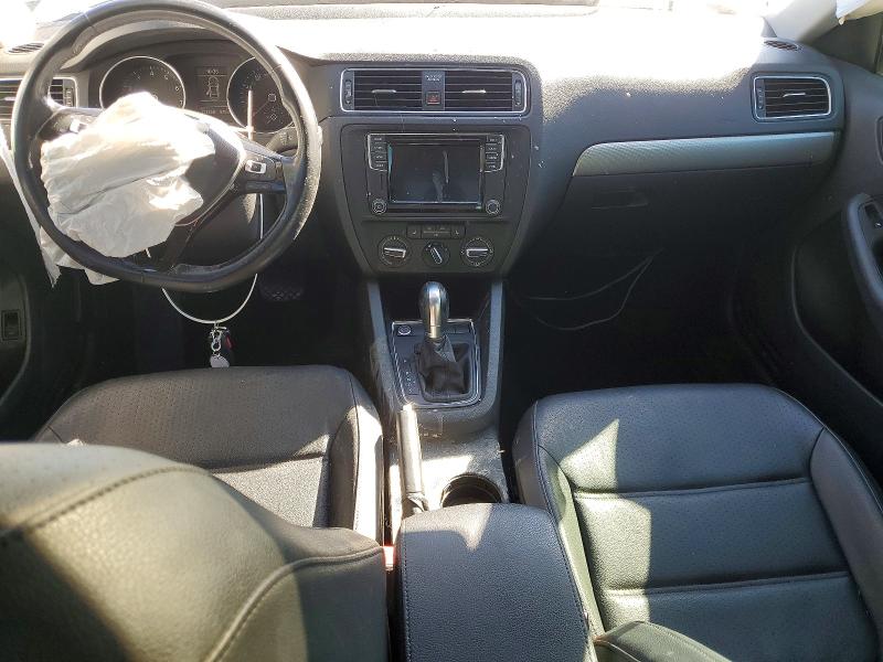 3VWDB7AJ1HM393685