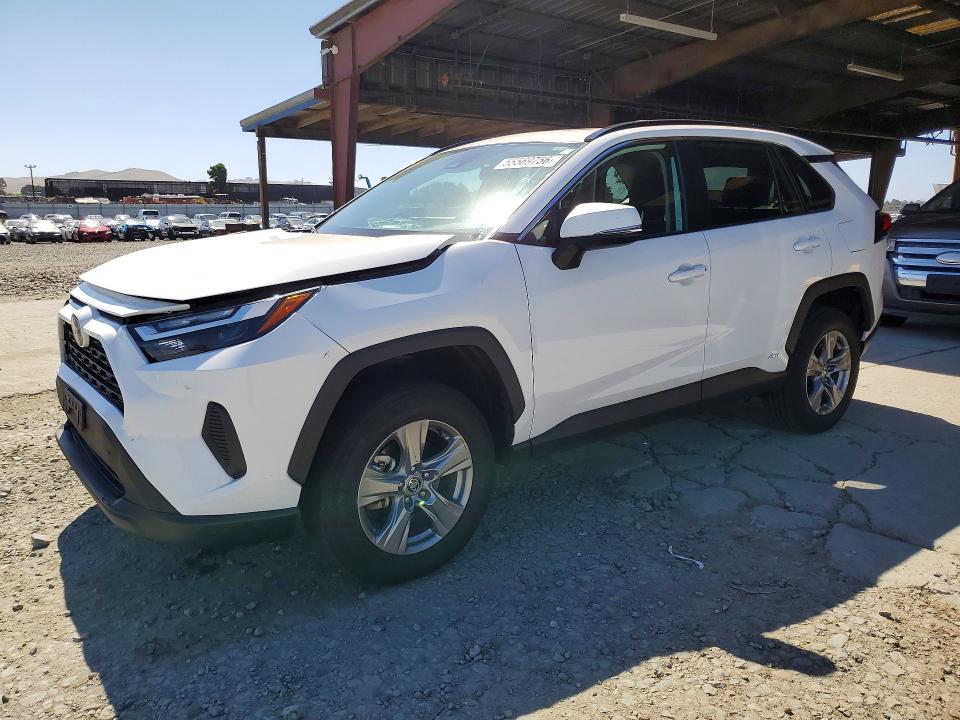 2024 TOYOTA RAV4 HYBRID — VIN 2T3RWRFV9RW188913