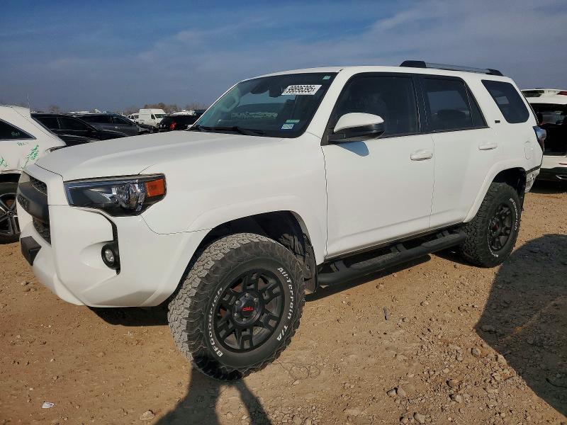 2021 TOYOTA 4RUNNER SR — VIN JTEMU5JR9M5860306