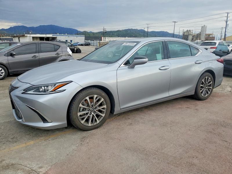 2022 LEXUS ES — VIN 58ACZ1B12NU133538