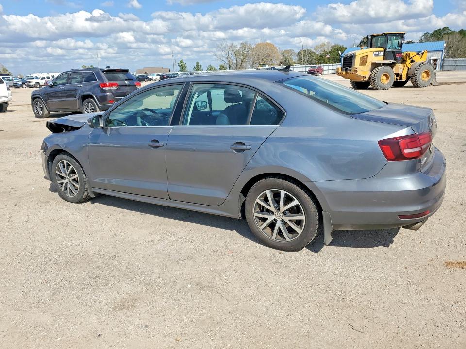 3VWDB7AJ8HM392680