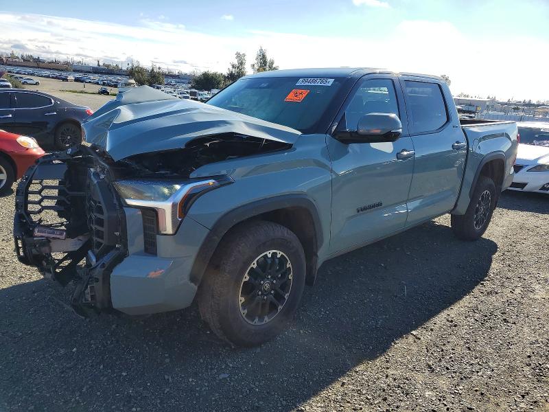 2025 TOYOTA TUNDRA — VIN 5TFLA5DB9SX330815