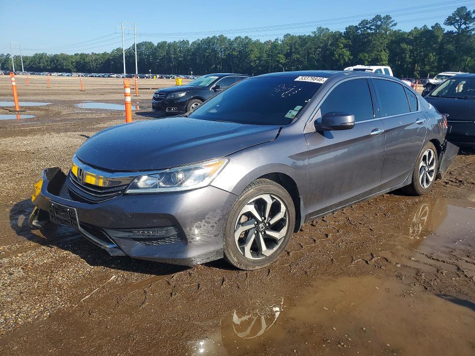 2017 HONDA ACCORD — VIN 1HGCR3F83HA038248