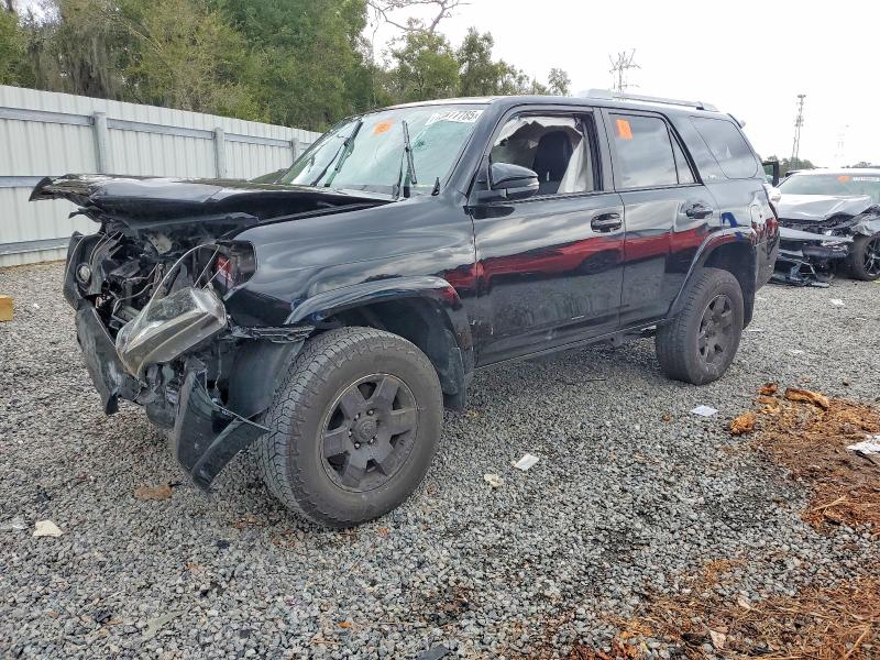 2018 TOYOTA 4RUNNER SR — VIN JTEBU5JR5J5541052