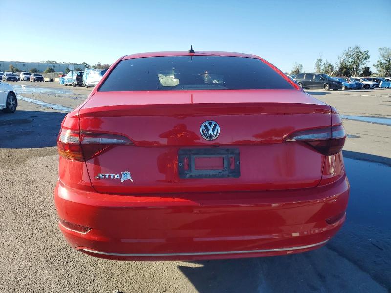 3VWCB7BU5KM158301