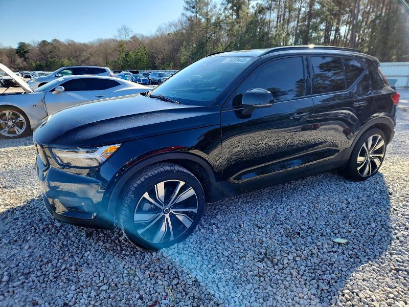 2021 VOLVO XC40 — VIN YV4ED3UR3M2567265