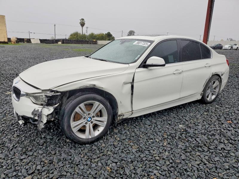 2018 BMW 330 — VIN WBA8B9C56JK676853