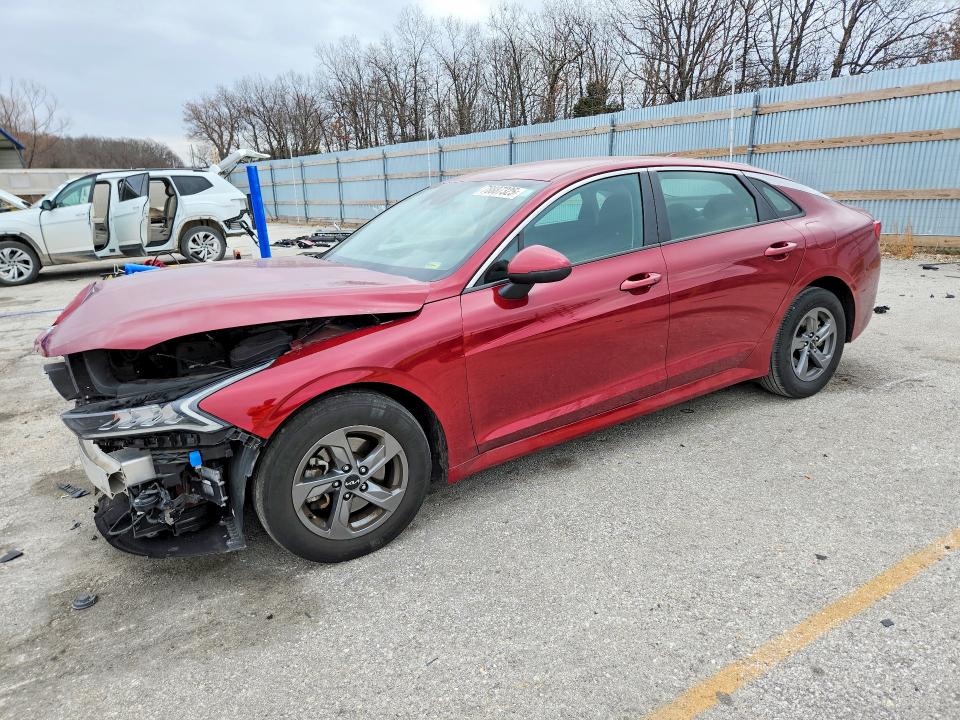 2022 KIA K5 — VIN 5XXG14J27NG137977
