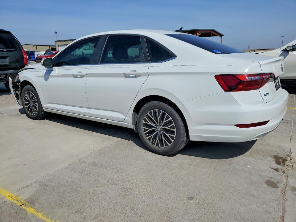 3VWCB7BU2LM009829