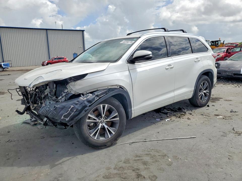 2016 TOYOTA HIGHLANDER — VIN 5TDKKRFHXGS161189