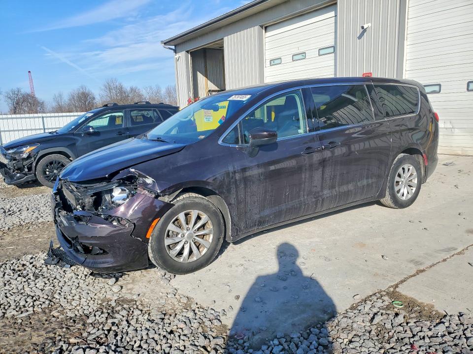 2017 CHRYSLER PACIFICA — VIN 2C4RC1DG8HR525112