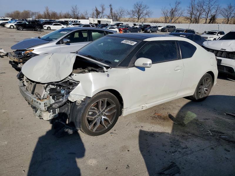 2015 TOYOTA SCION TC — VIN JTKJF5C70FJ012198