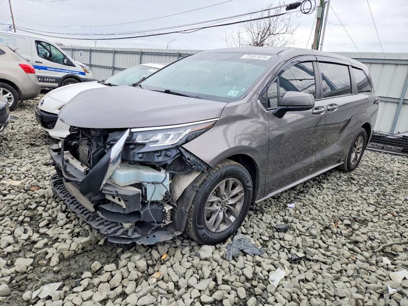 2022 TOYOTA SIENNA — VIN 5TDKRKEC4NS128047