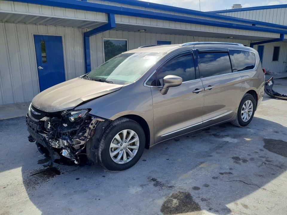 2018 CHRYSLER PACIFICA — VIN 2C4RC1EG1JR139443