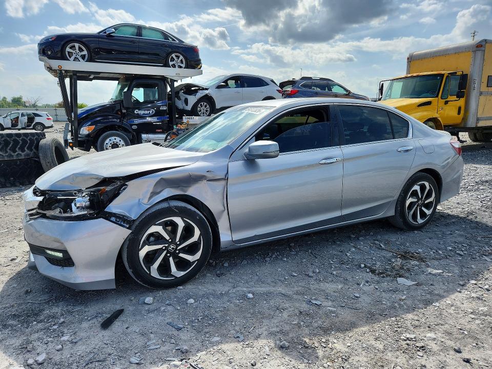 2017 HONDA ACCORD — VIN 1HGCR2F80HA074781