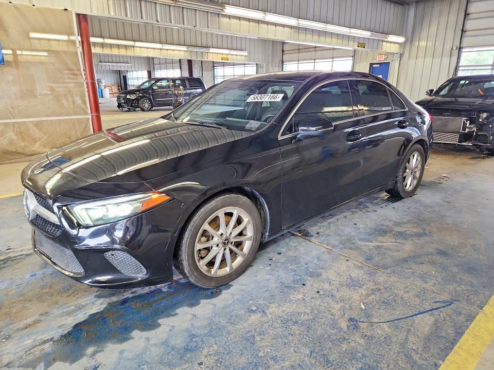 W1K3G4EB2LW043613