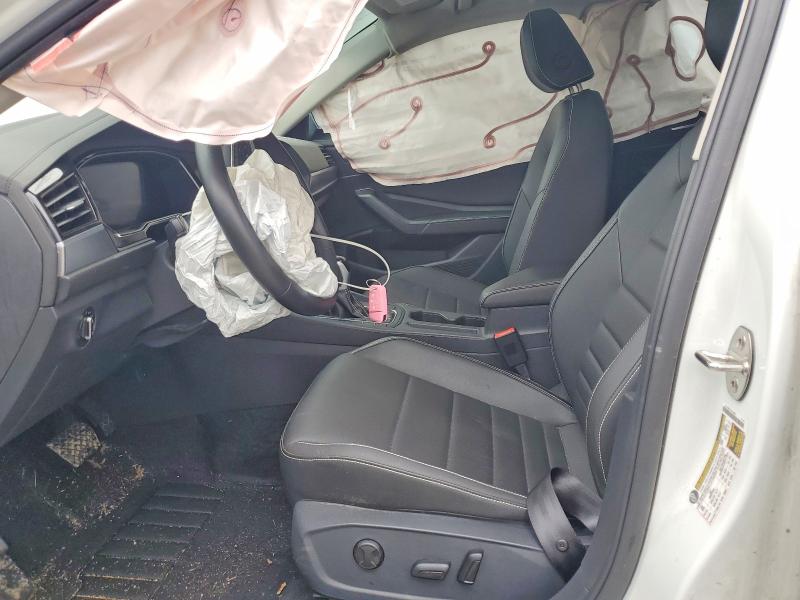 3VW7M7BU1RM023094