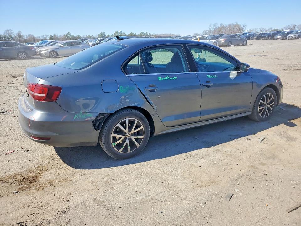 3VWDB7AJ4HM260743