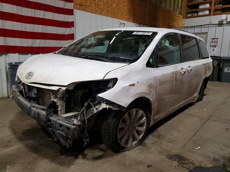 2017 TOYOTA SIENNA LE — VIN 5TDJZ3DC8HS147790