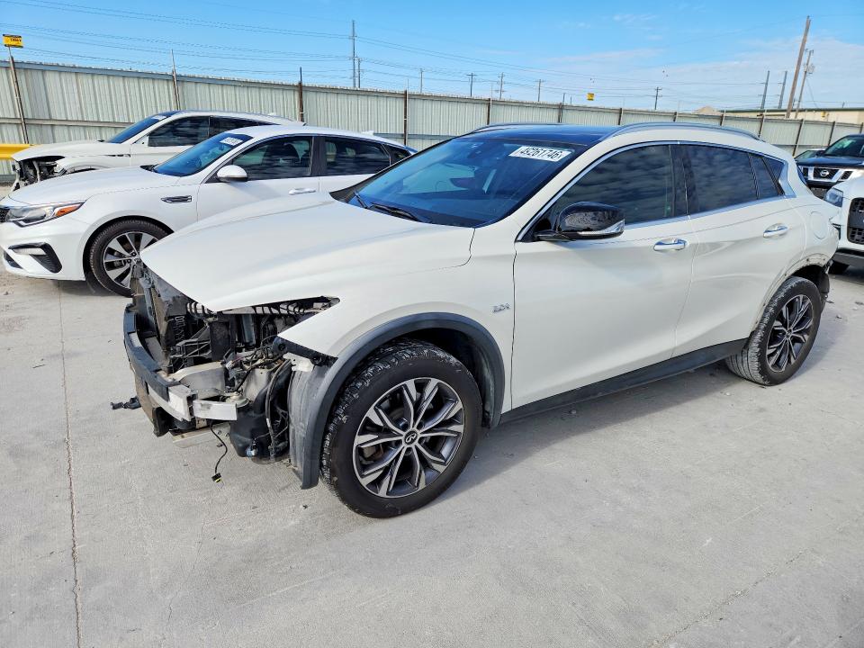 2018 INFINITI QX30 — VIN SJKCH5CR5JA051869