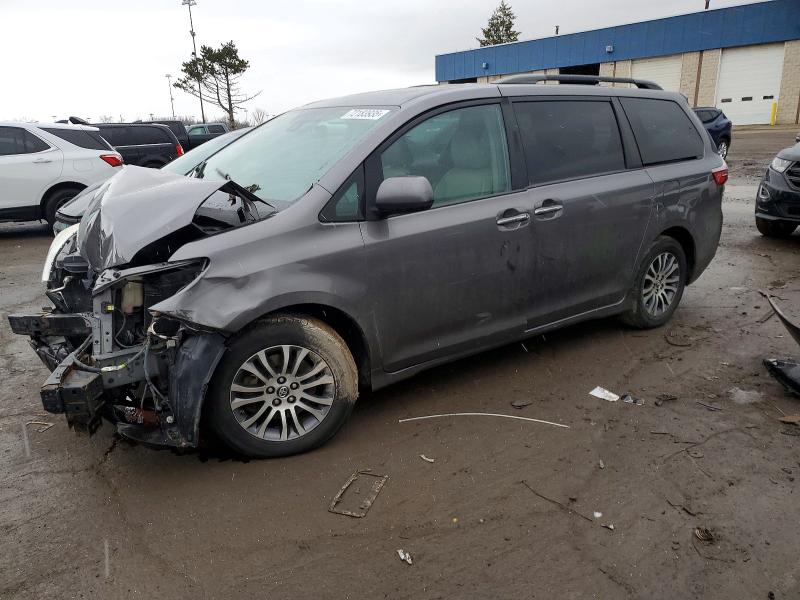 2018 TOYOTA SIENNA — VIN 5TDYZ3DC2JS913887