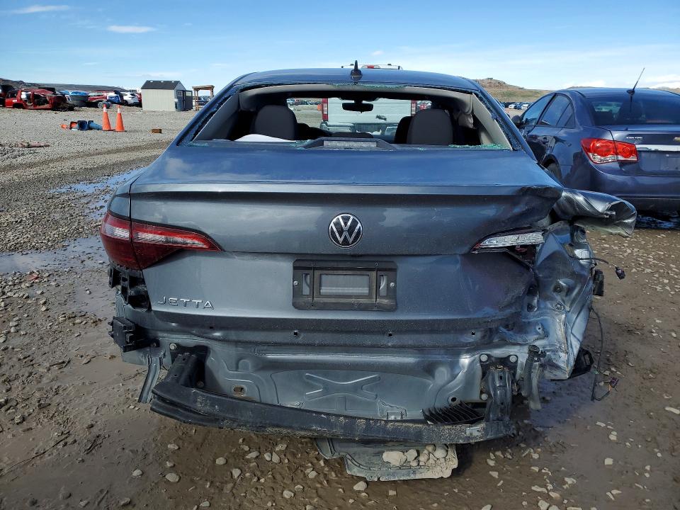 3VW4M7BU9PM050219