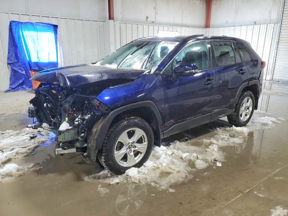 2021 TOYOTA RAV4 XLE — VIN 2T3P1RFV9MW224338