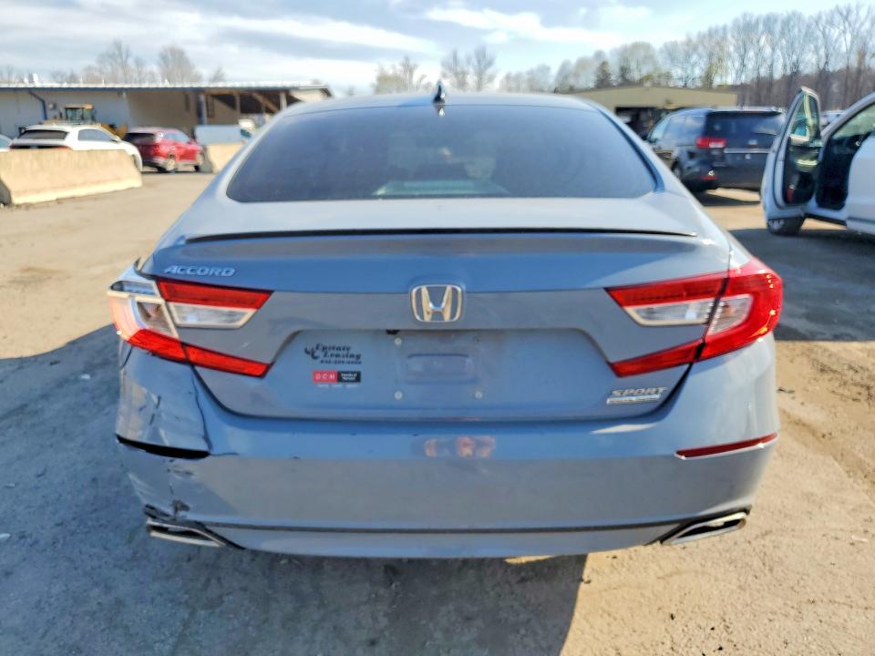 1HGCV1F4XNA107915