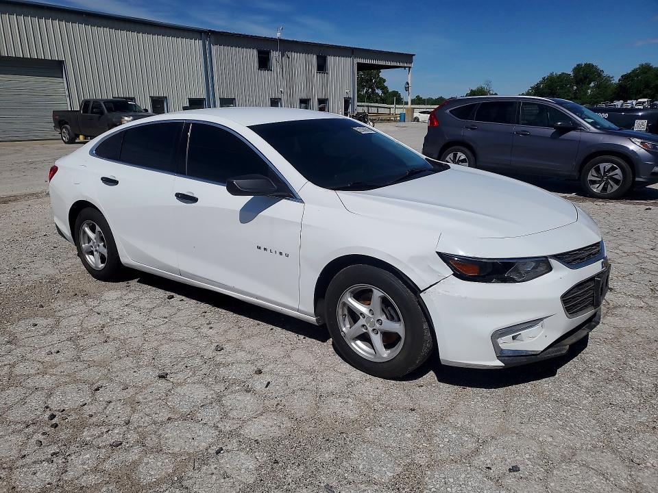 1G1ZB5ST9HF152060