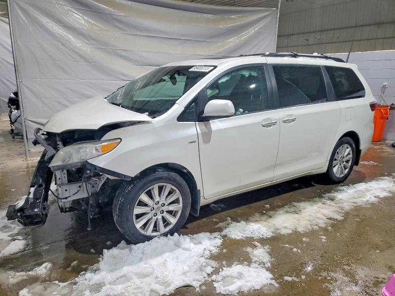 2017 TOYOTA SIENNA — VIN 5TDDZ3DC4HS157083