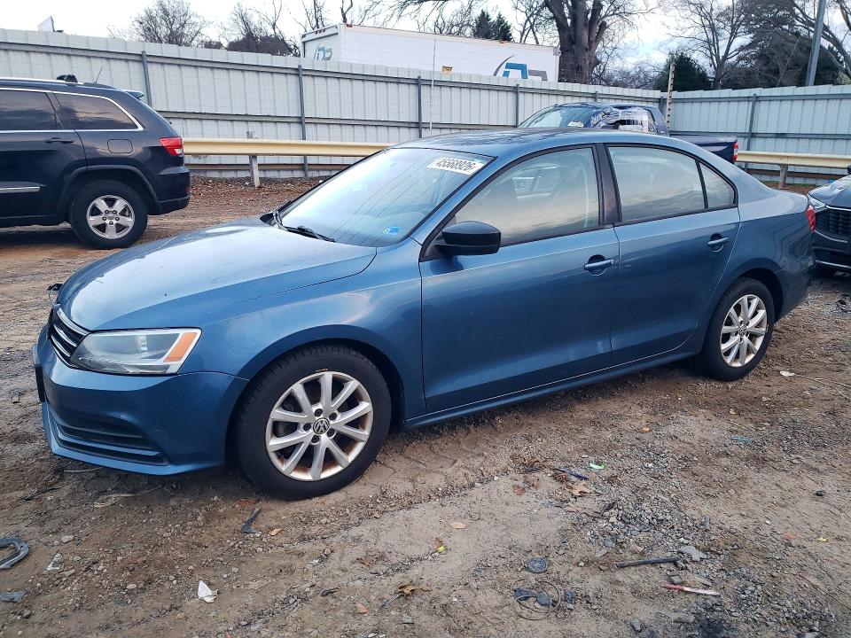 2015 VOLKSWAGEN JETTA — VIN 3VWD17AJ4FM231842
