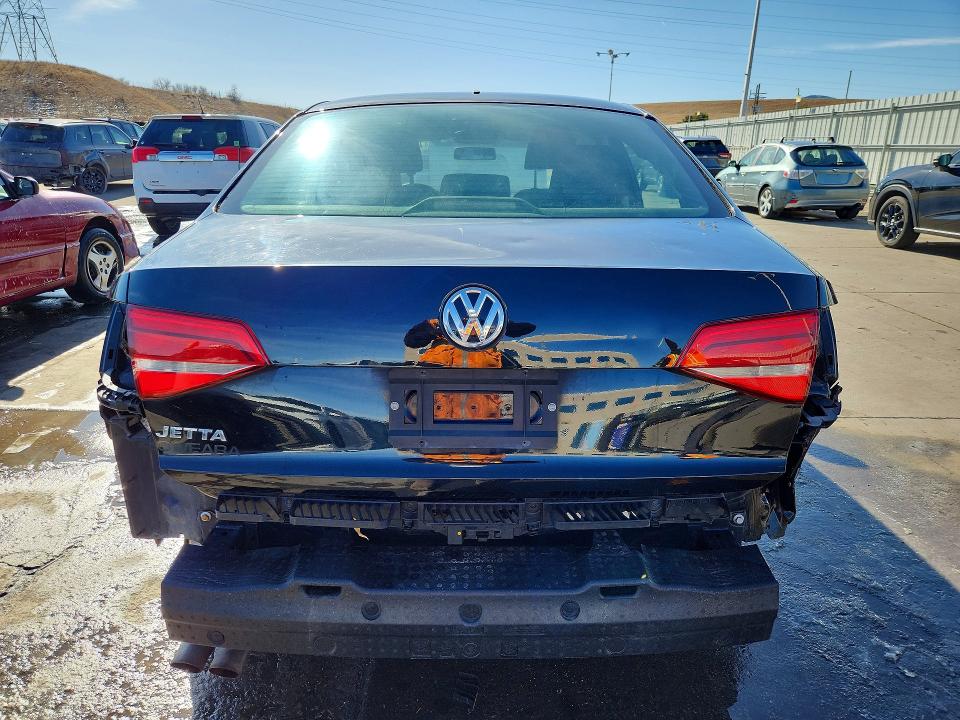 3VW2K7AJ2FM352552