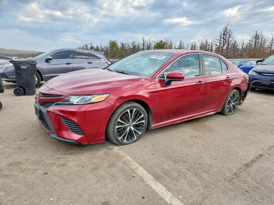 2018 TOYOTA CAMRY — VIN 4T1B11HK5JU519570