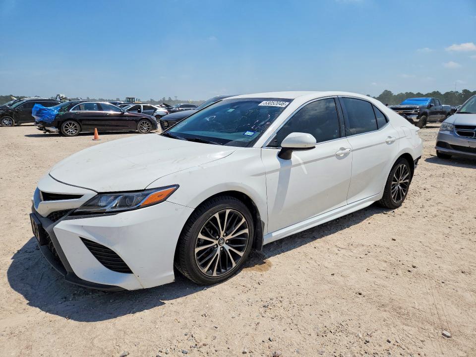 2018 TOYOTA CAMRY — VIN 4T1B11HK6JU675875