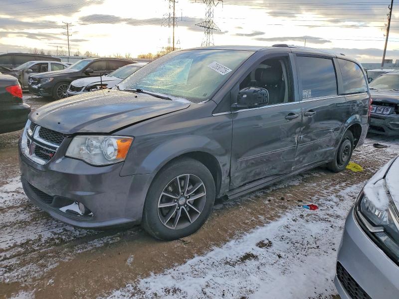 2017 DODGE GRAND CARAVAN — VIN 2C4RDGCG7HR562119