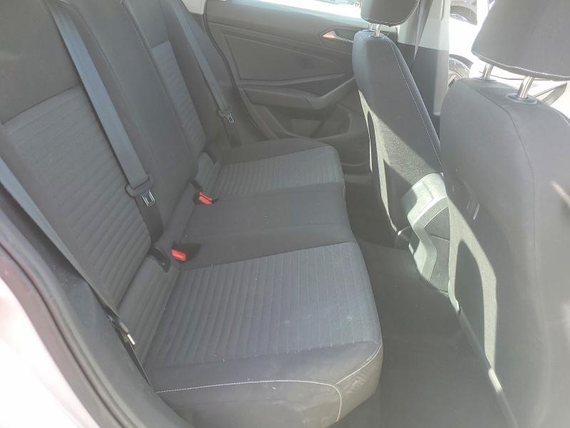 3VW5M7BU3RM019782