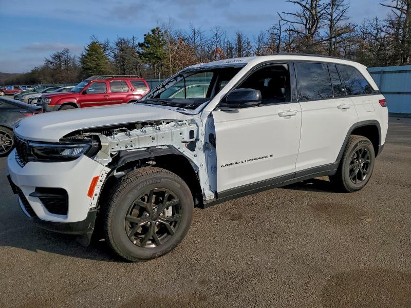 2025 JEEP GRAND CHEROKEE — VIN 1C4RJHAGXSC293809