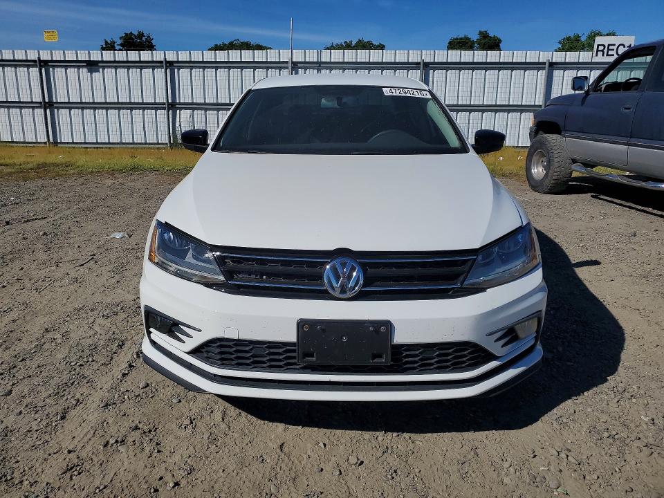 3VWDB7AJ2JM207741