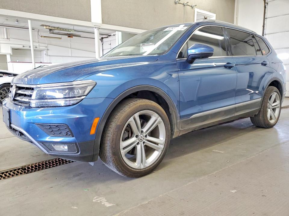 2018 VOLKSWAGEN TIGUAN — VIN 3VV4B7AXXJM016125