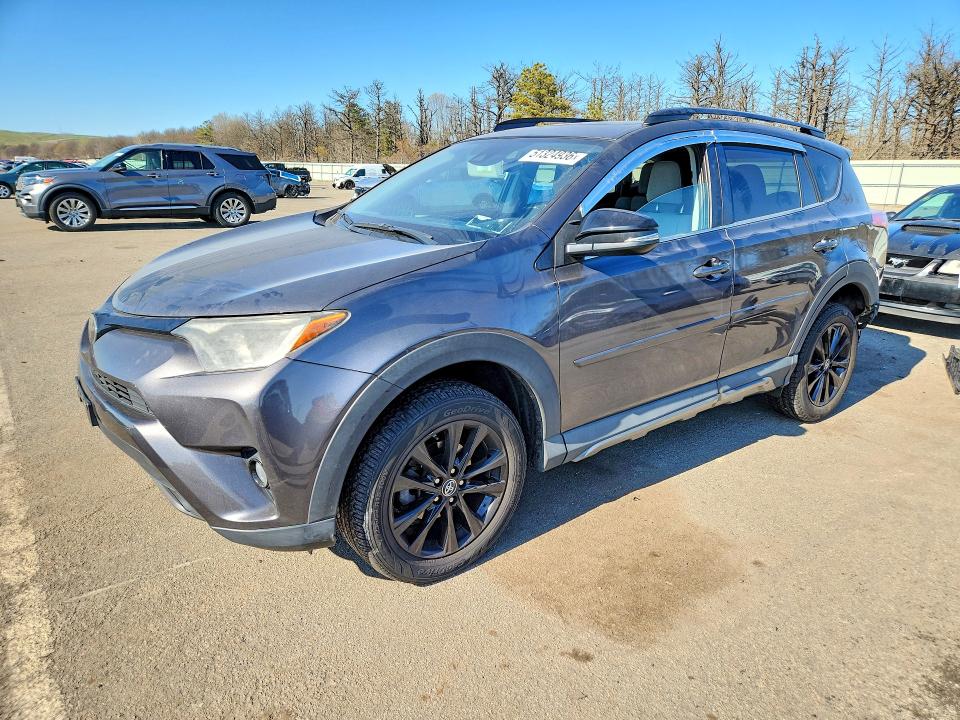 2018 TOYOTA RAV4 — VIN 2T3RFREV8JW757935