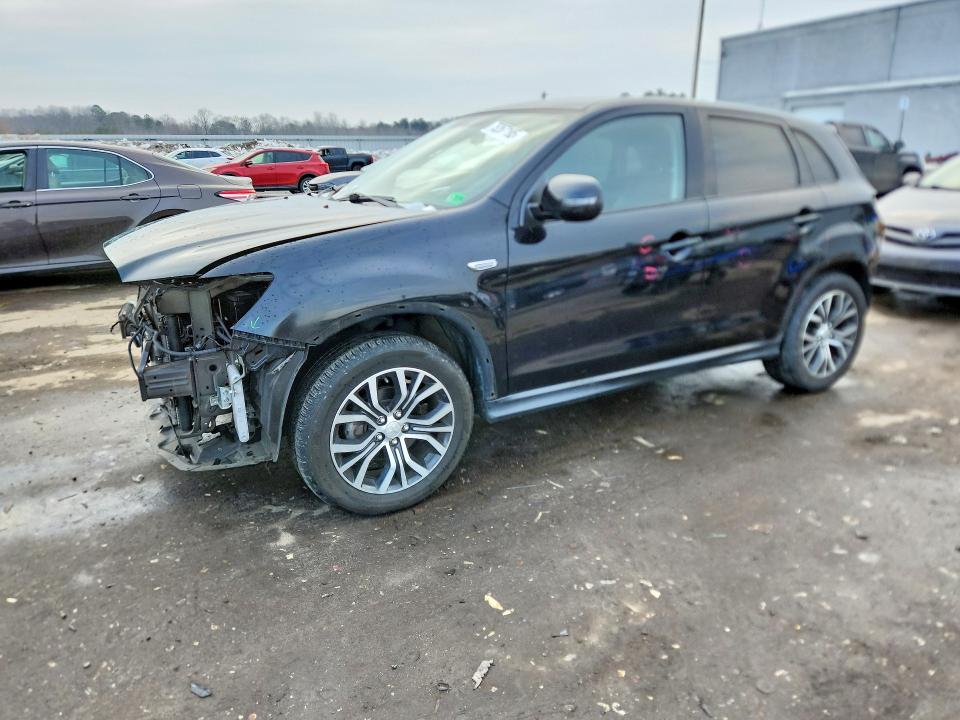 2018 MITSUBISHI OUTLANDER — VIN JA4AR3AW8JU018846