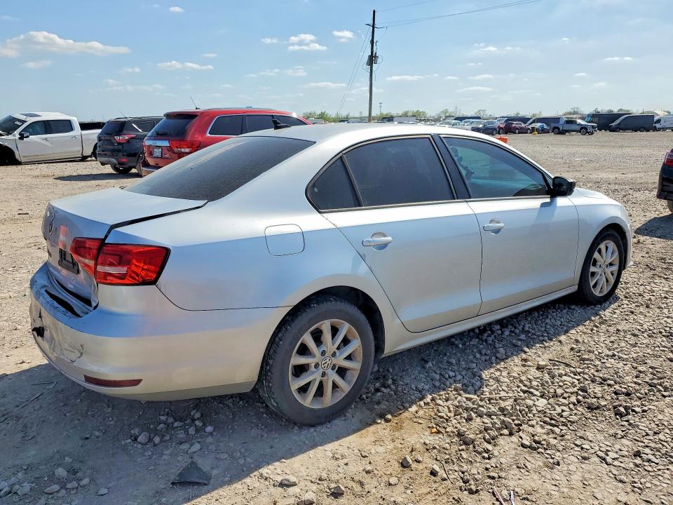 3VWD17AJ2FM238563